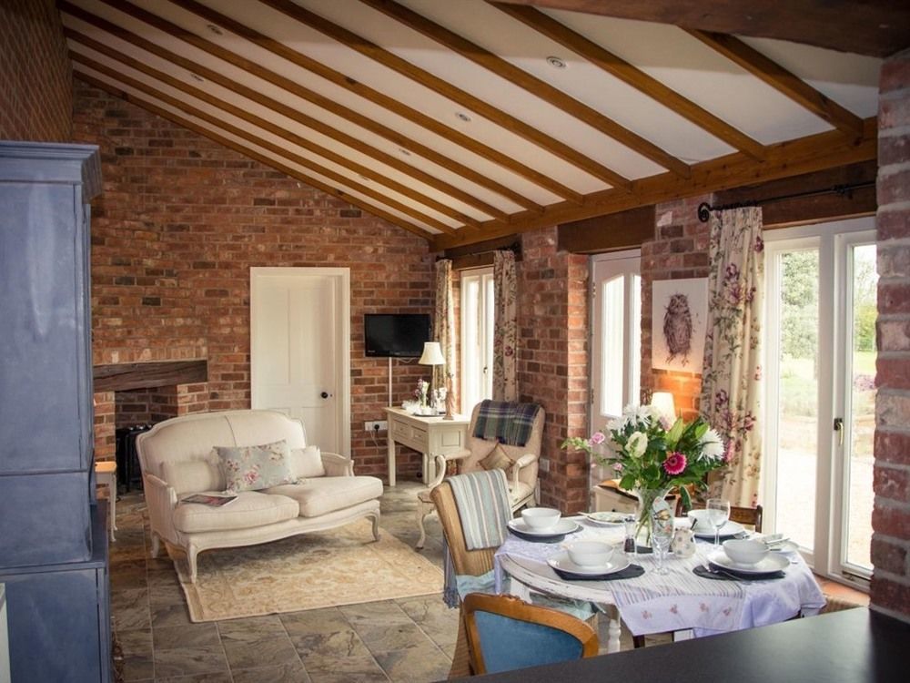 Villa Owl Barn At The Gardens Lissington Exterior foto
